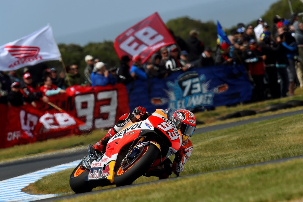 Marc Márquez triunfa en la carrera de MotoGP en Phillip Island, Lorenzo 2º y Iannone 3º