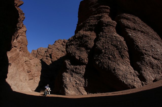 Toby Price gana la octava etapa del Dakar 2016 y se pone líder