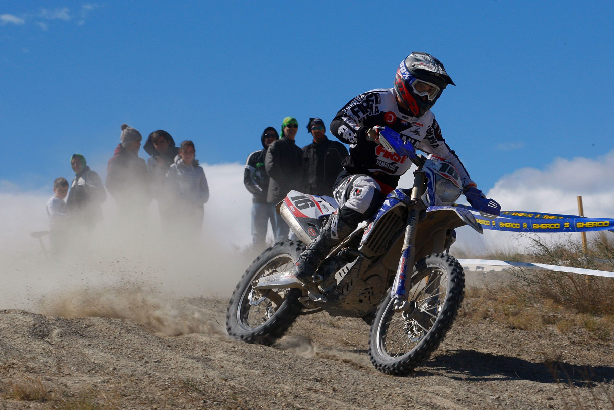 Cristóbal Guerrero gana la primera prueba del Nacional de Enduro 2016