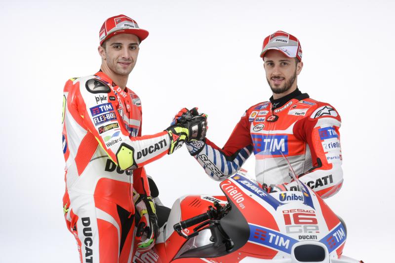 El Ducati MotoGP Team 2016 se ha presentado con Iannone y Dovi