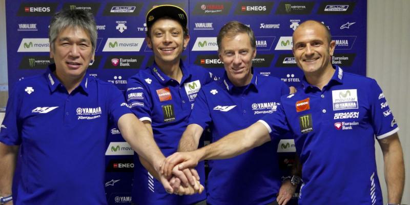 Valentino Rossi renueva con Yamaha MotoGP para 2017 y 2018