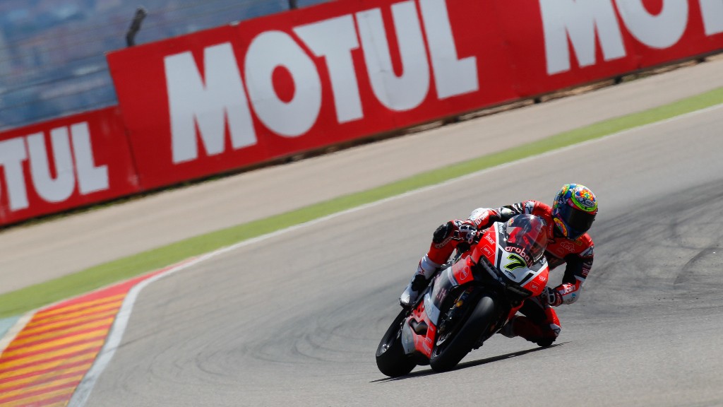 Chaz Davies marca doblete de SBK en Motorland Aragón, Sykes 2º y Rea 3º