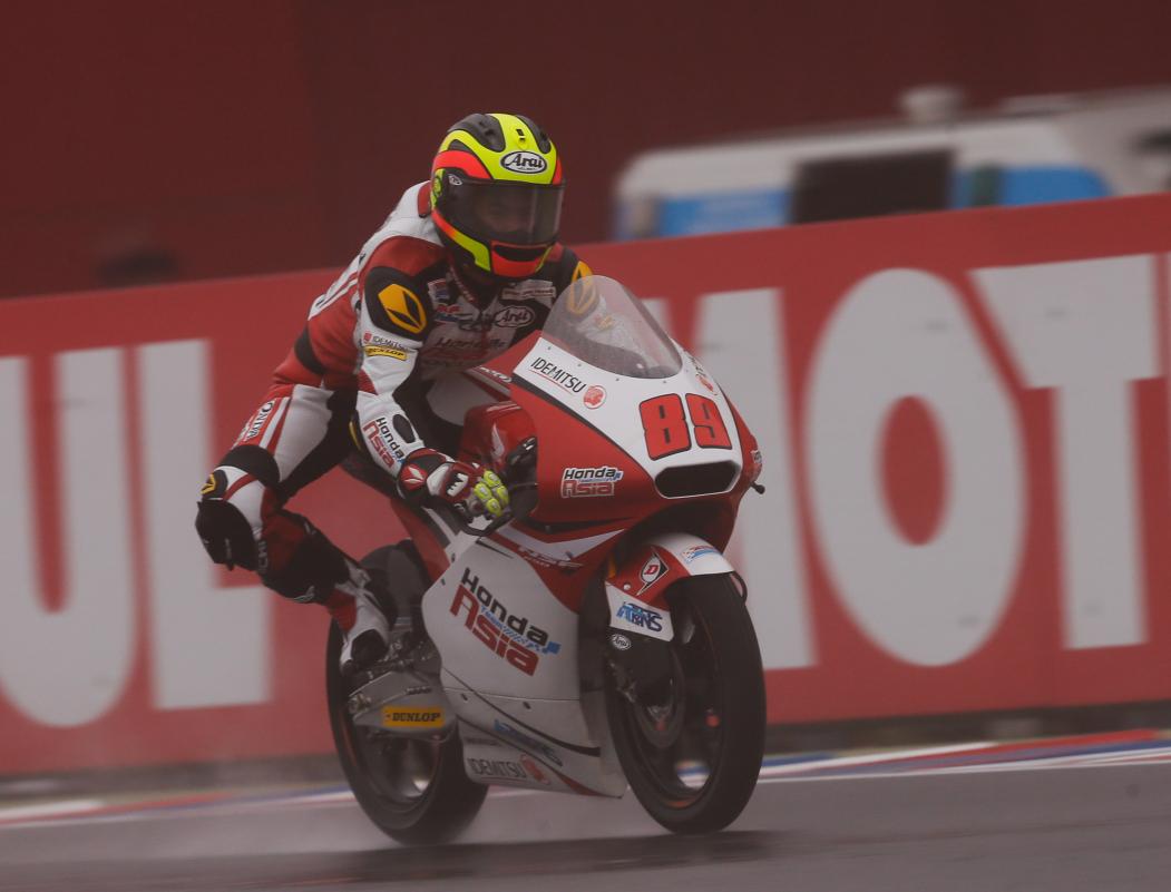 Khairul Pawi domina la carrera de Moto3 en Argentina, llega a 26 segundos de Navarro 2º