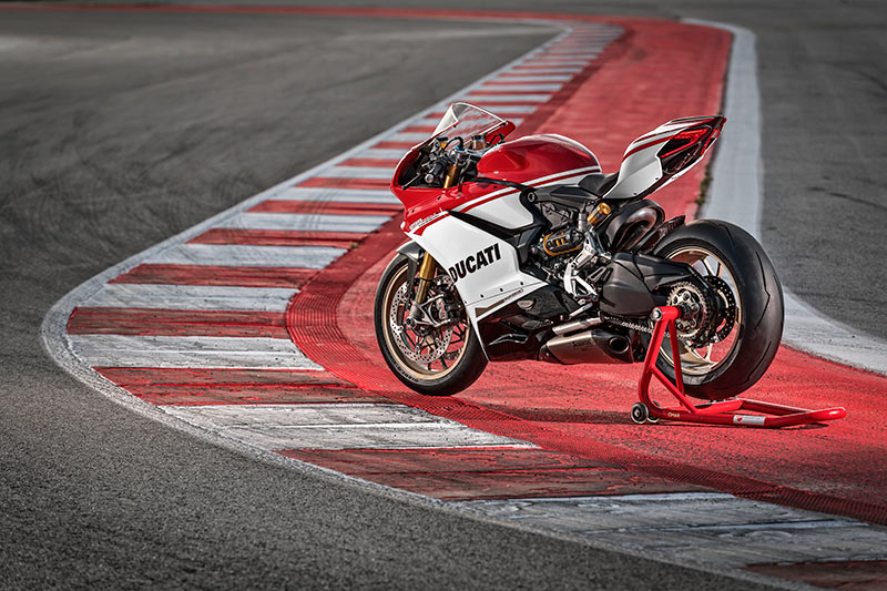 Ducati-1299-Panigale-S-Anniversario-3