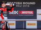 Chaz Davies marca doblete SBK en Jerez, Rea 2º y Sykes 3º