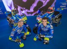 Andrea Iannone y Álex Rins presentan su Suzuki MotoGP en Sepang