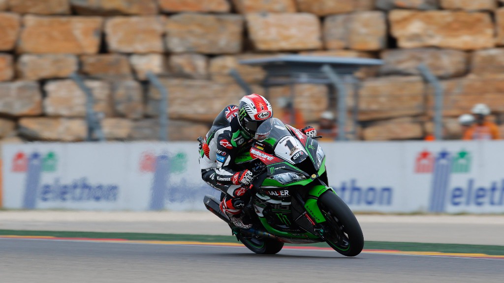 Jonathan Rea gana la carrera 1 de SBK en Motorland Aragón, Melandri 2º y Sykes 3º