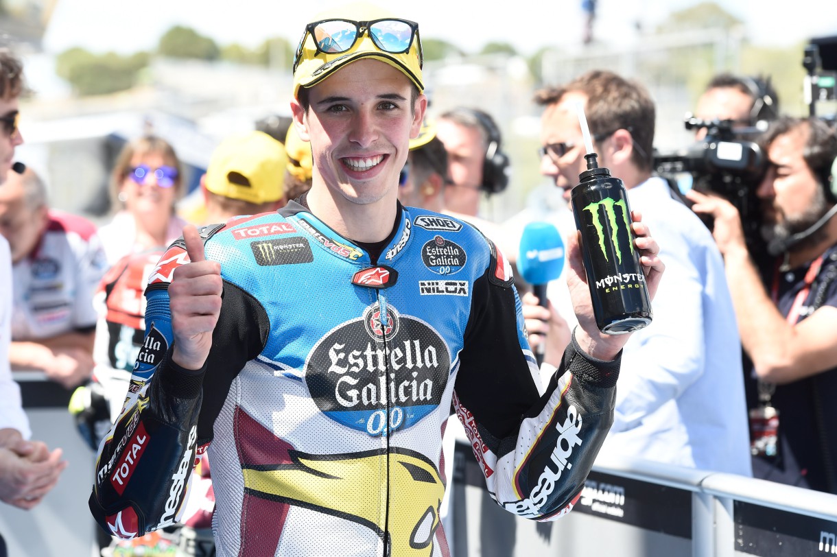 Álex Márquez domina la carrera de Moto2 en Jerez, Bagnaia 2º y Oliveira 3º