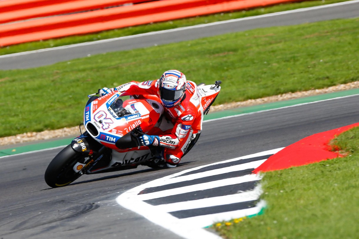 Andrea Dovizioso logra la victoria de MotoGP en Silverstone, Viñales 2º y Rossi 3º