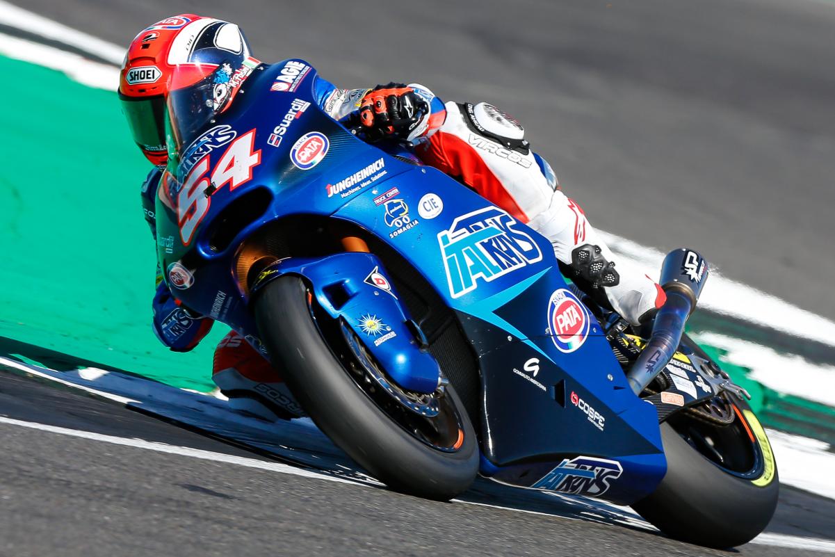 Mattia Pasini consigue la pole de Moto2 en Misano, Morbidelli 2º y Aegerter 3º