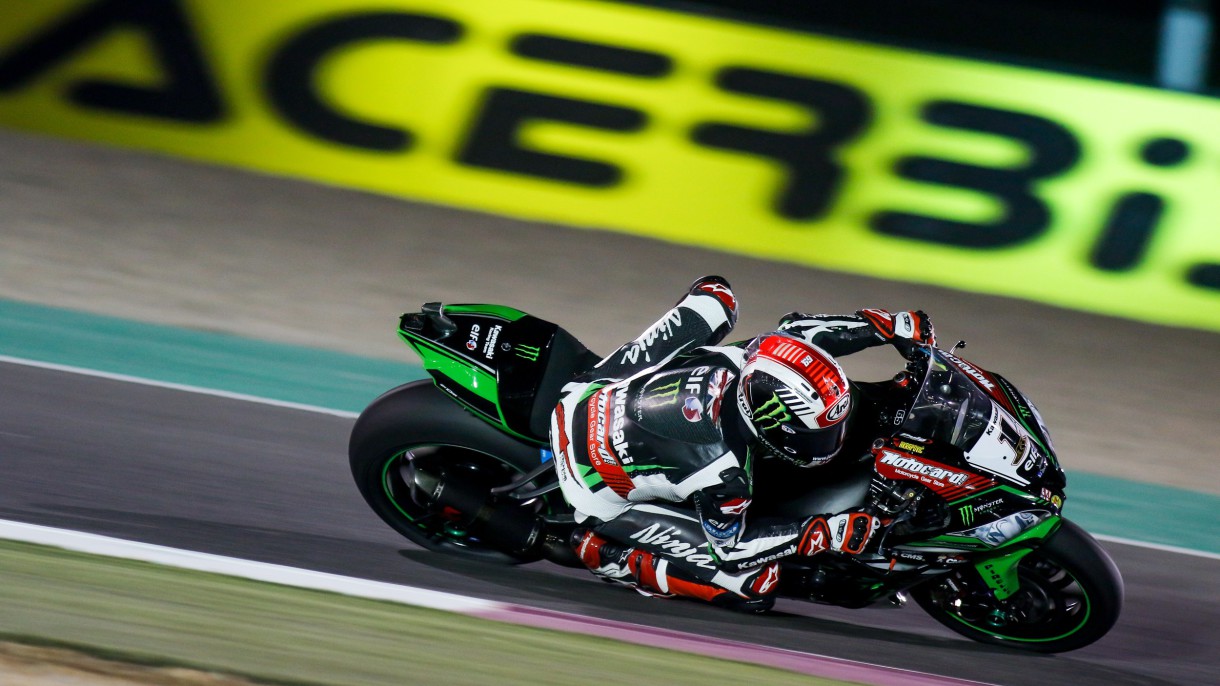 Jonathan Rea gana la carrera 1 SBK en Qatar, Davies 2º y Melandri 3º