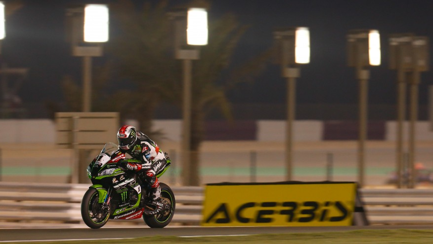 Jonathan Rea gana la última carrera SBK en Qatar, Davies subcampeón