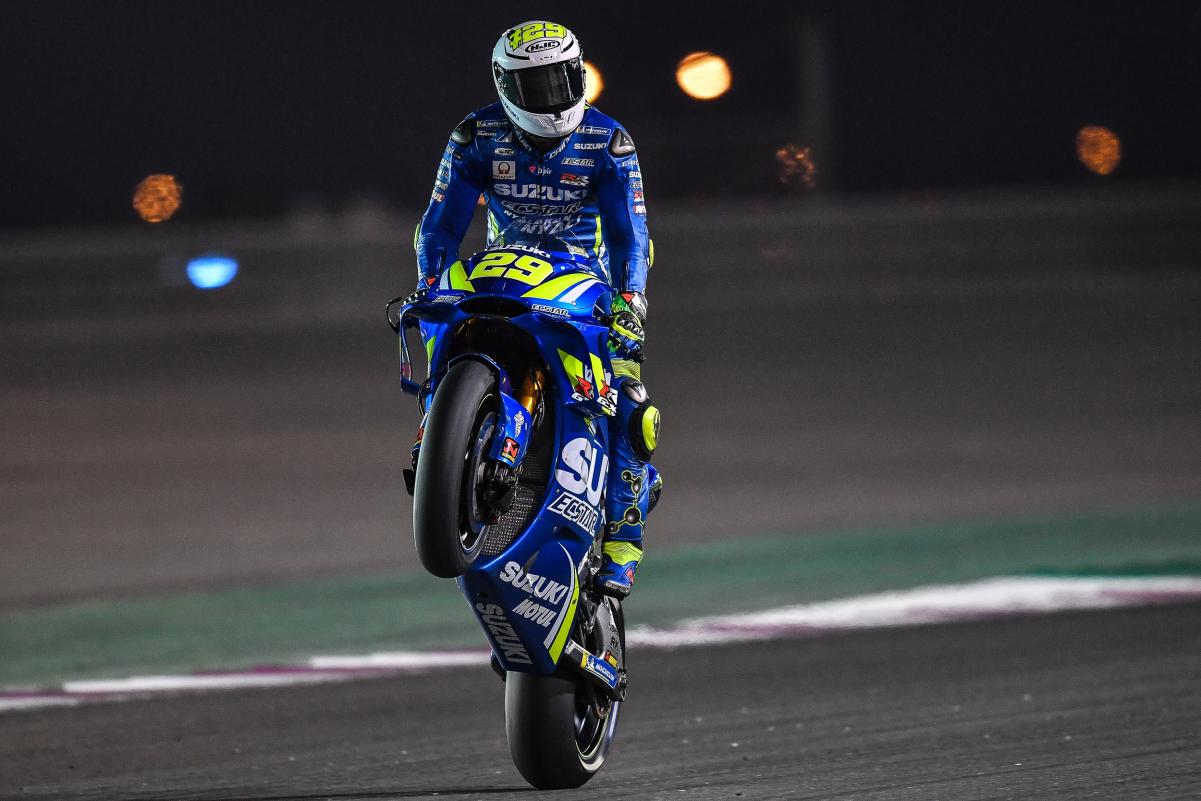 Andrea Iannone controla el día 2 de test MotoGP en Qatar, Dovi 2º y Márquez 3º