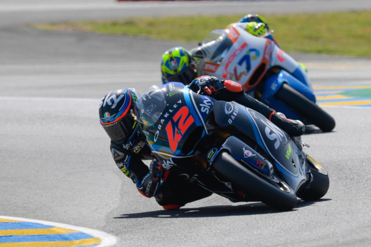 Pecco Bagnaia consigue la pole de Moto2 en el Circuito de Le Mans, Vierge 2º y Baldassarri 3º