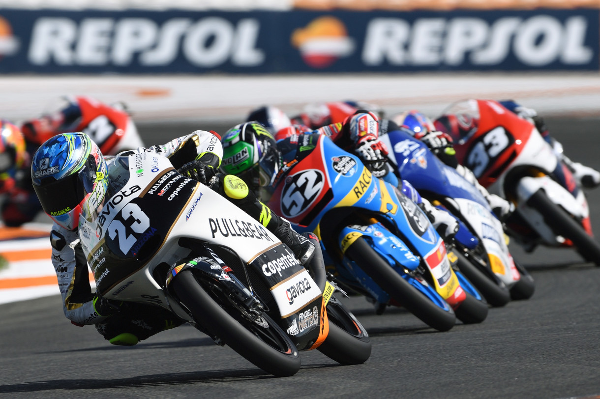 Éxito total de participación y carreras en la segunda cita del FIM CEV Repsol en Valencia