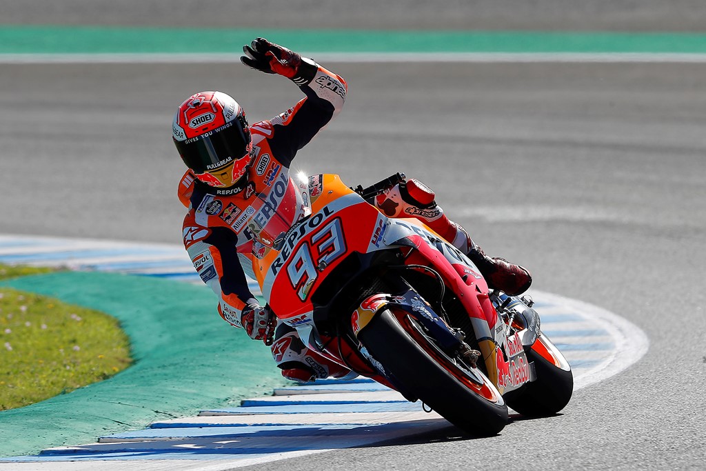 Marc Márquez controla la carrera de MotoGP en el Circuito de Jerez- Ángel Nieto, con lance entre Dovi-Lorenzo y Pedrosa