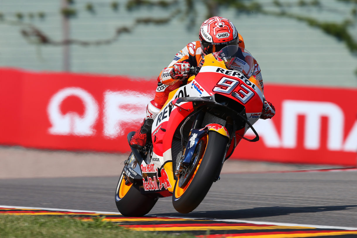 Marc Márquez reina de nuevo en Sachsenring, gana la carrera de MotoGP y es más líder