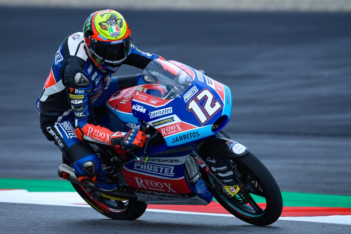 Marco Bezzecchi logra la pole de Moto3 en Austria, Martín es 2º a pesar de su lesión