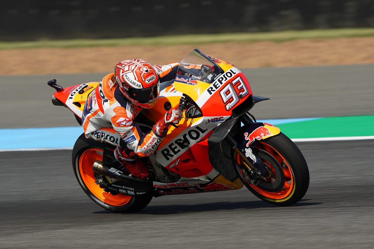 Marc Márquez se lleva la pole de MotoGP en Tailandia, Rossi 2º y Dovi 3º