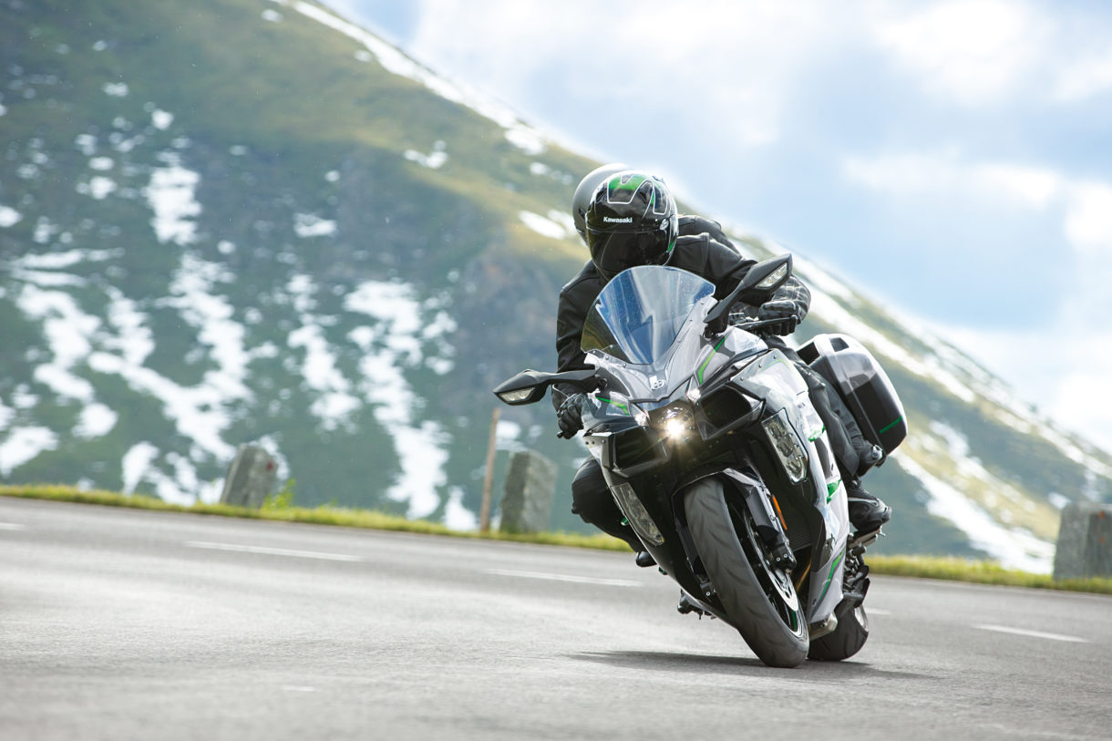 Kawasaki anuncia que su espectacular Ninja H2 SX SE+ ya está en los concesionarios