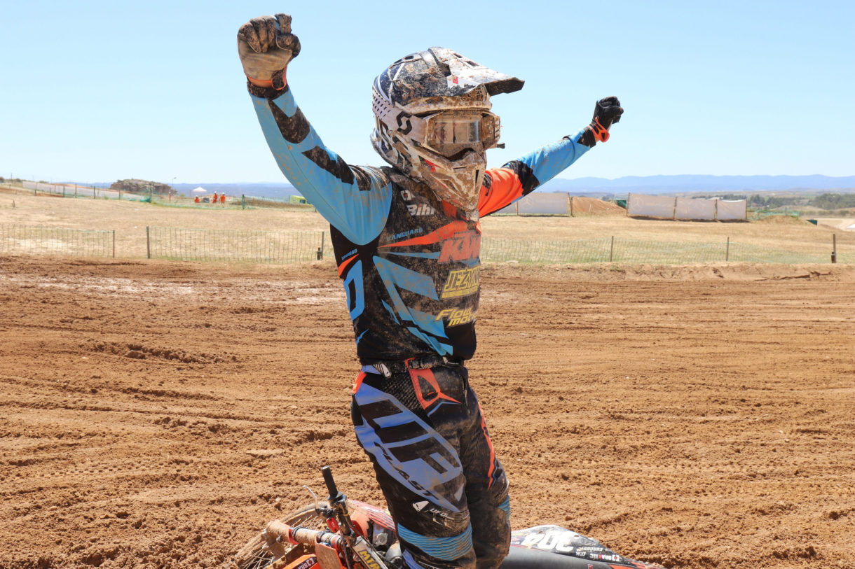 Ander Valentín e Iker Larrañaga se proclaman Campeones de España de MX 2019 en Motorland Aragón