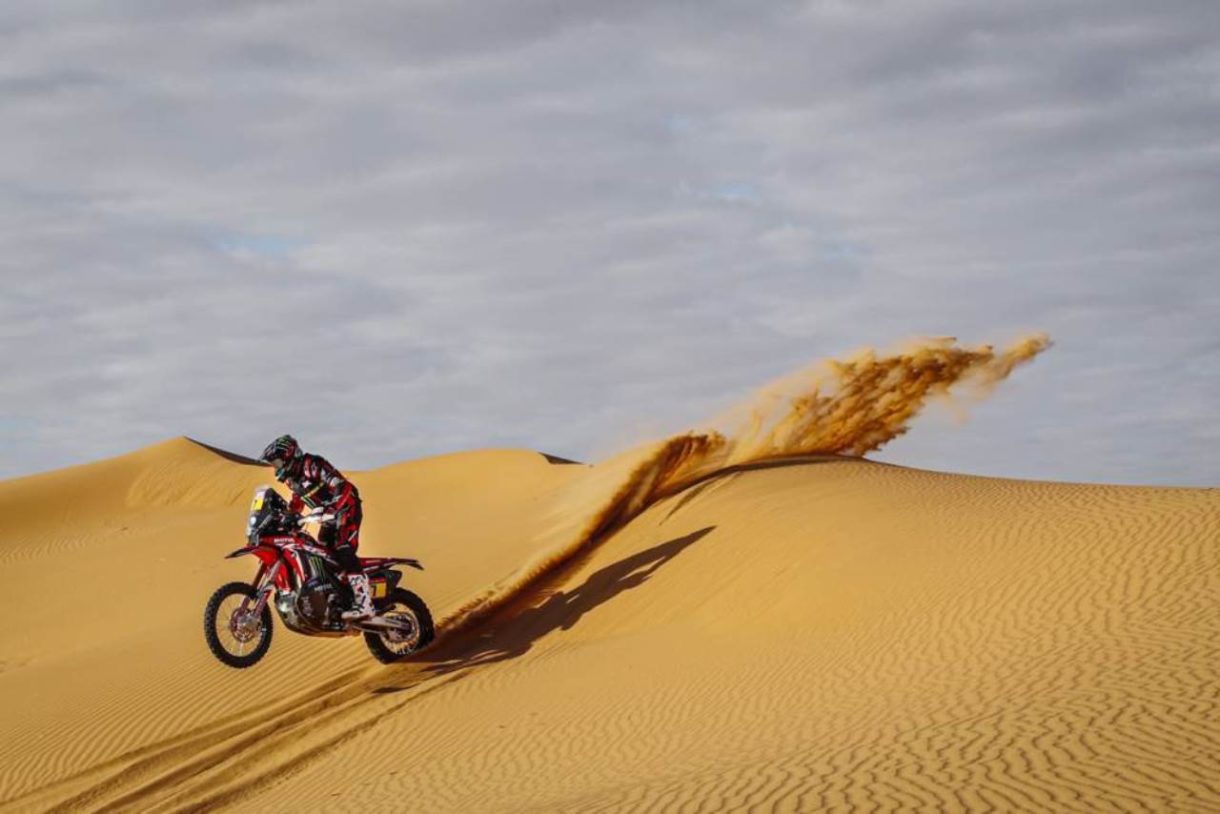 Dakar 2020: Victoria para Kevin Benavides en la etapa 7, en un día triste con el adiós a Gonçalves