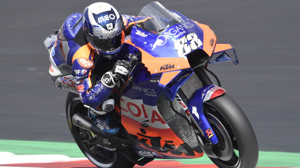 Miguel Oliveira triunfa en la carrera MotoGP de Austria, en un final de infarto entre Pol Espargaró y Miller