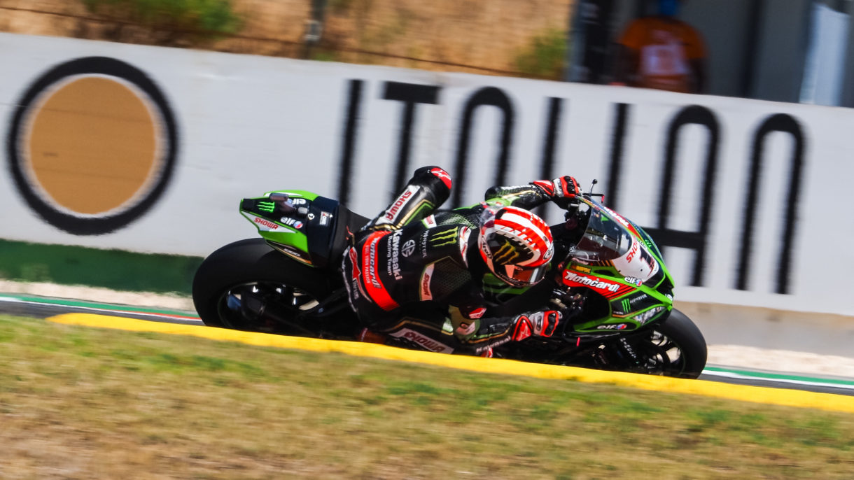 Jonathan Rea domina la carrera 1 del Mundial Superbike en Portimao, Razgatlioglu 2º y Van der Mark 3º