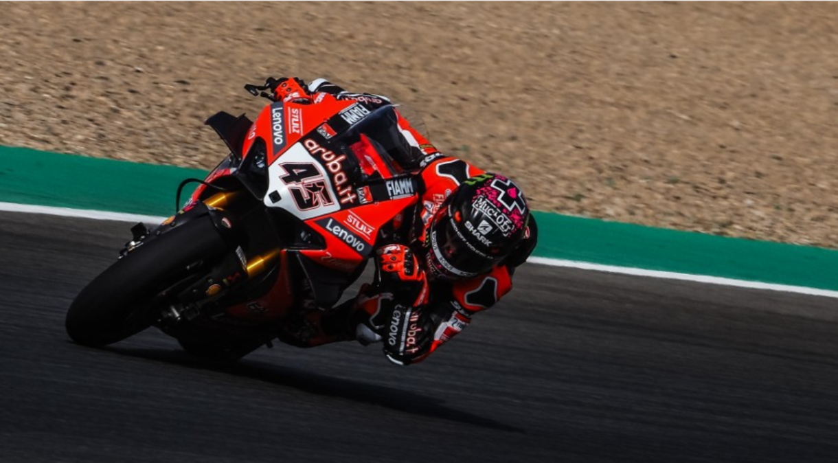 Scott Redding marca la superpole del Mundial Superbikes en Jerez