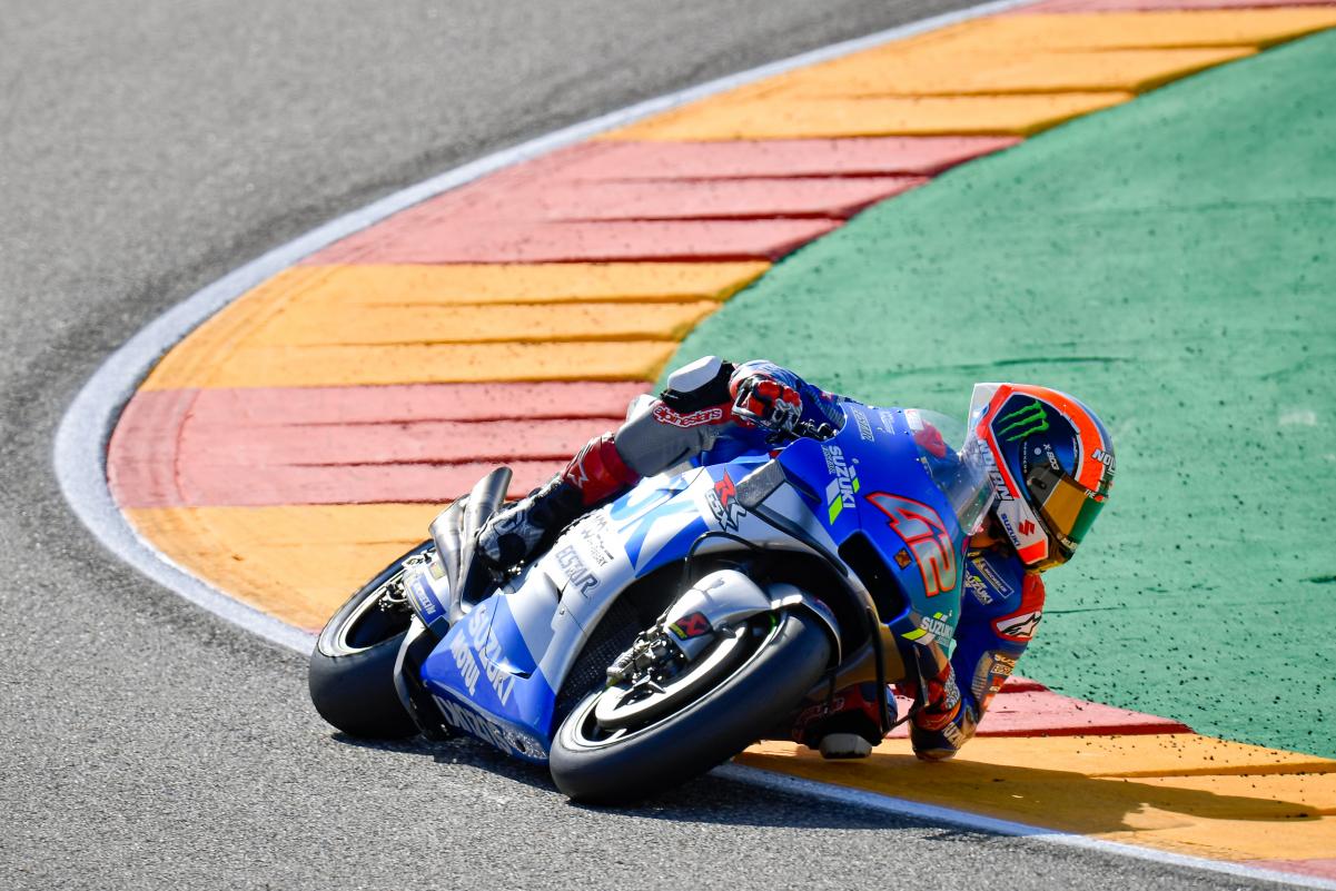 Álex Rins domina la carrera de MotoGP en Motorland Aragón, Márquez 2º y Mir 3º, y Joan se pone líder