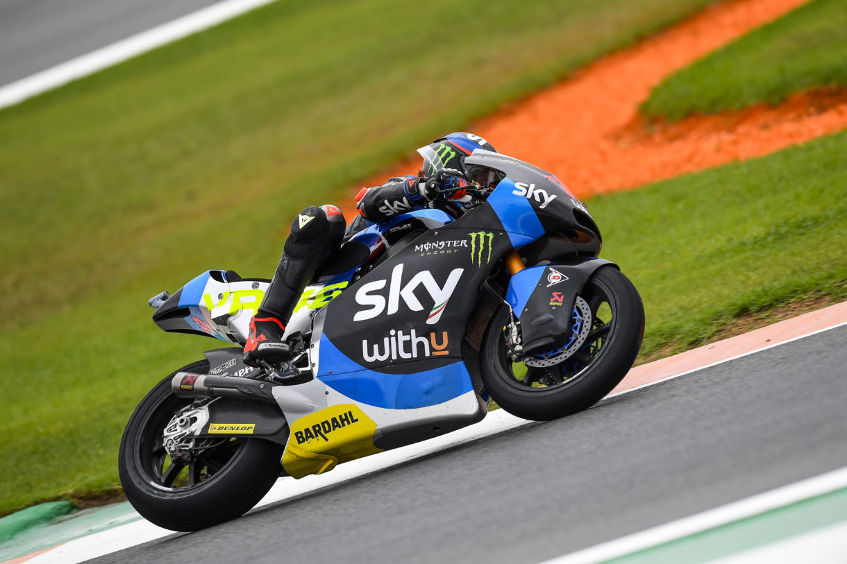 Marco Bezzecchi domina la carrera de Moto2 en Valencia, Martín 2º y Gardner 3º