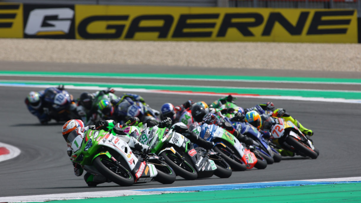 Booth-Amos ha ganado la carrera 2 del Campeonato Supersport300 en Assen