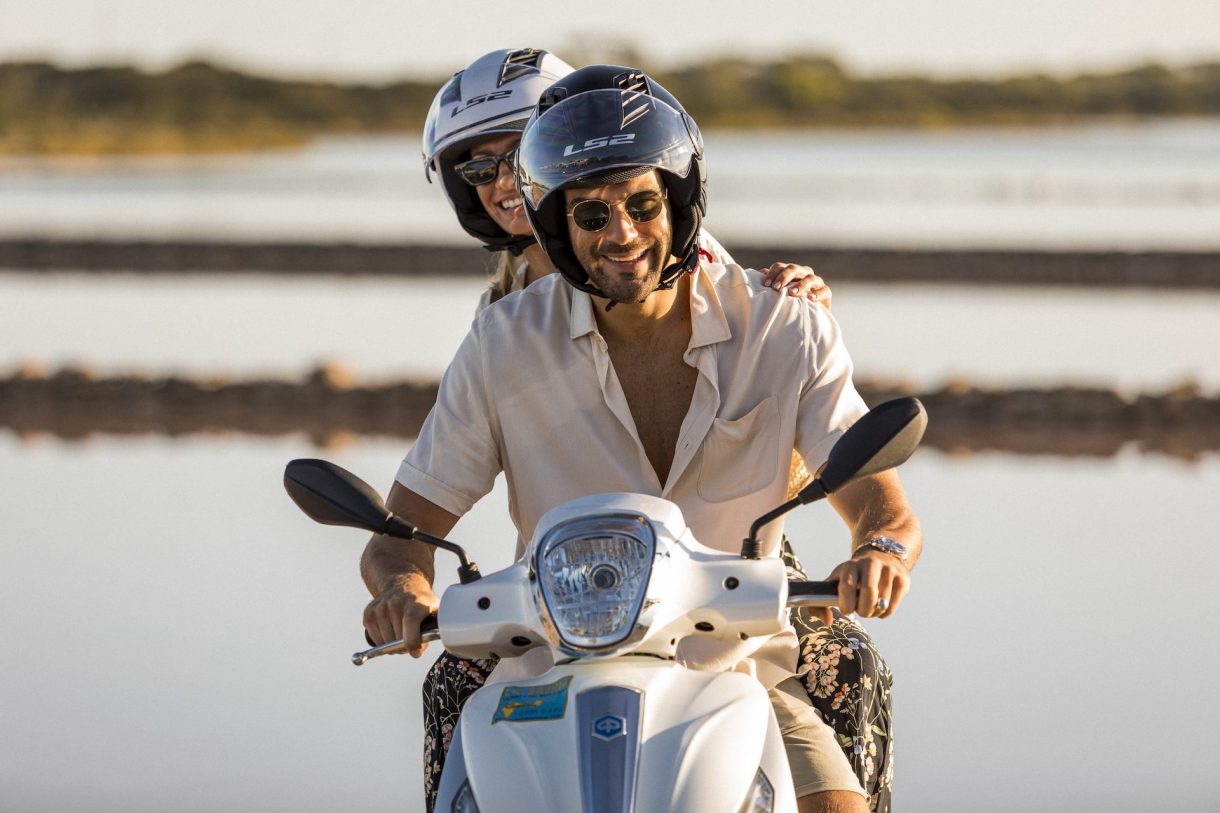 Si quieres visitar Formentera, el scooter es la mejor opción