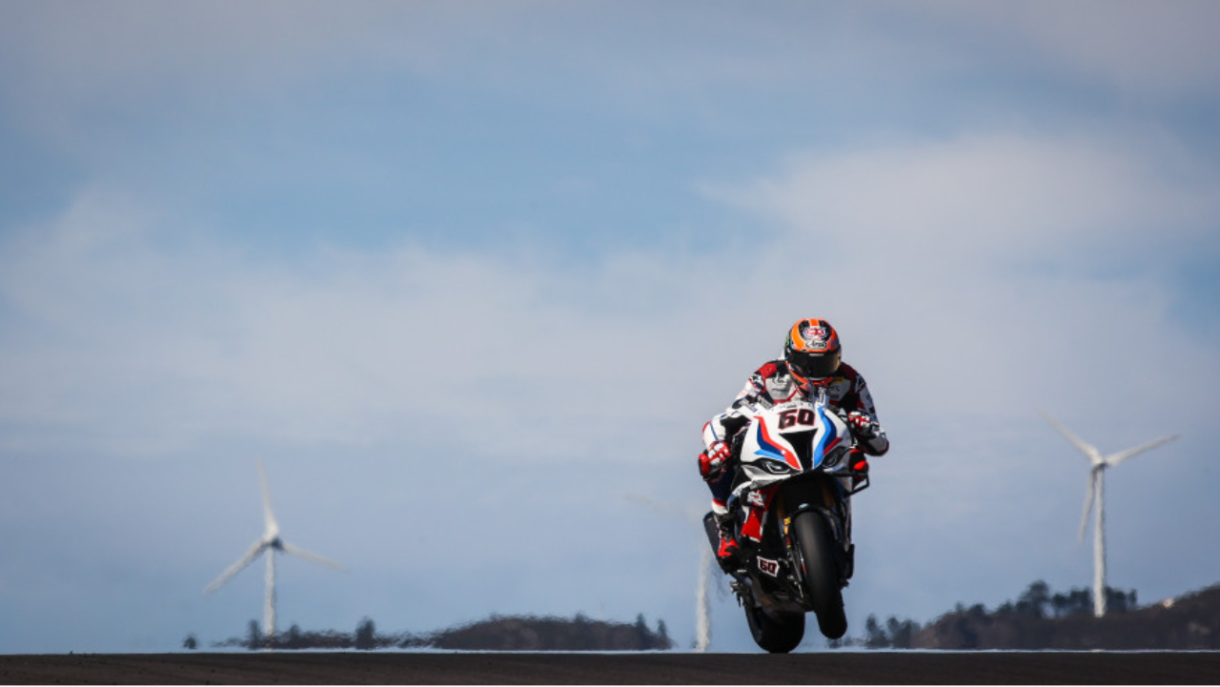 Michael Van der Mark gana la Superpole Race del Mundial SBK en Portimao, Redding 2º y Baz 3º