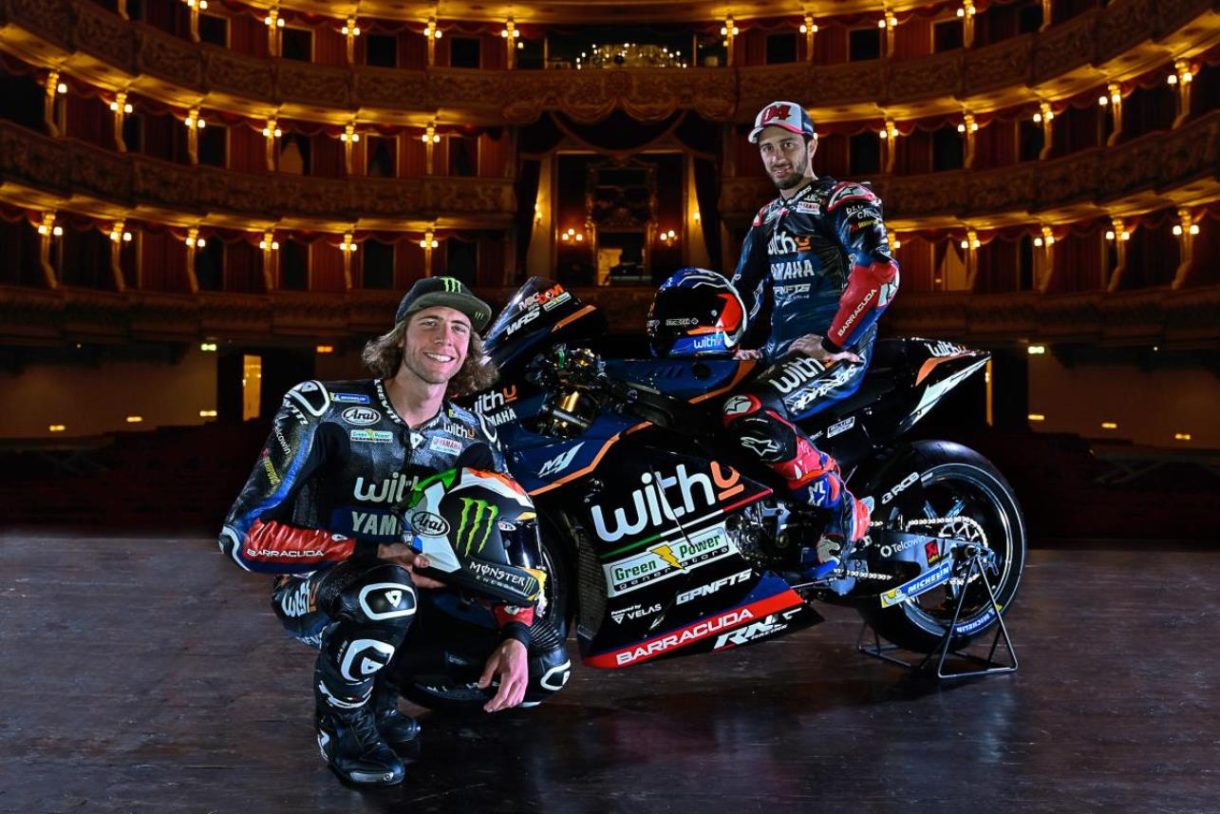 El WithU Yamaha RNF ha presentado su imagen para MotoGP 2022 con Dovizioso y Binder