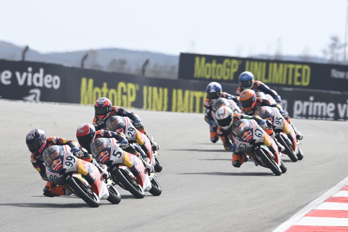 Rueda y Veijer ganan las carreras de la Red Bull Rookies Cup en Portimao