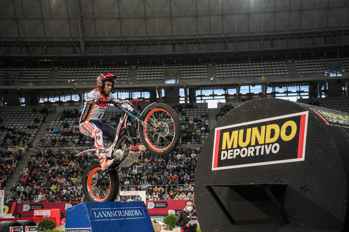 Toni Bou gana la cuarta cita del Mundial X-Trial 2022 en Barcelona