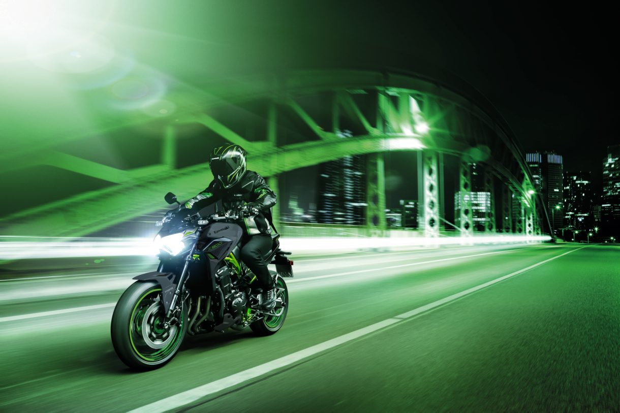 La marca Kawasaki nos presenta sus modeloz Z900 para 2023