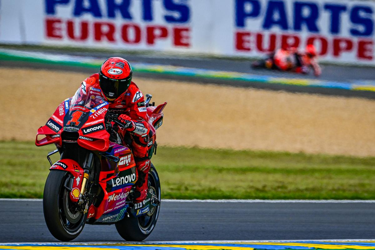 Pecco Bagnaia consigue la pole position del Mundial de MotoGP en Le Mans