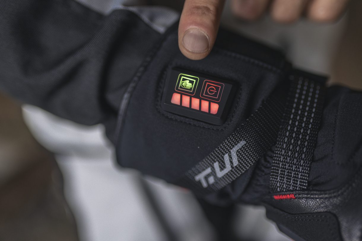 La marca T.ur presenta sus guantes G-WARM 3, la mejor compañía para el invierno