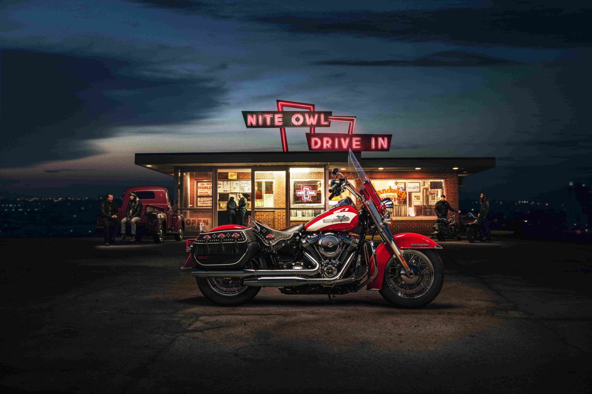 Harley-Davidson presenta su modelo Hydra-Glide Revival 2024