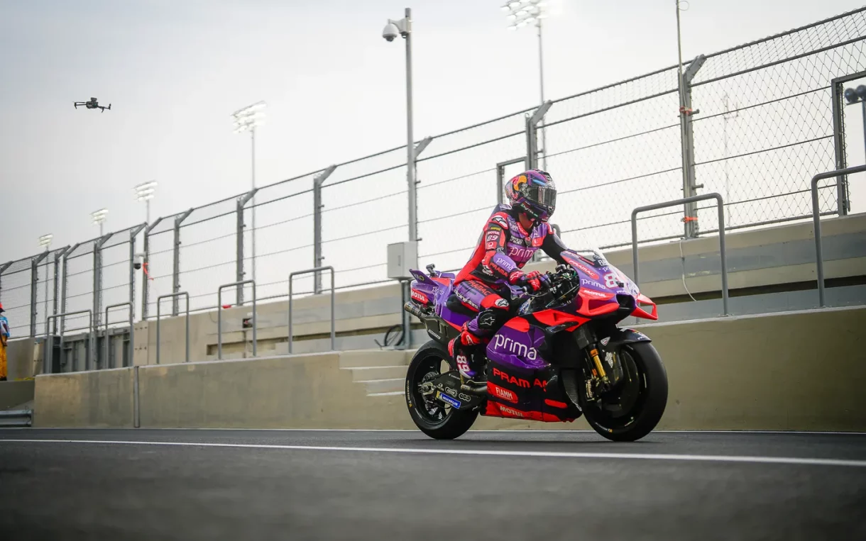 Jorge Martín gana la carrera al sprint del Mundial de MotoGP en Qatar