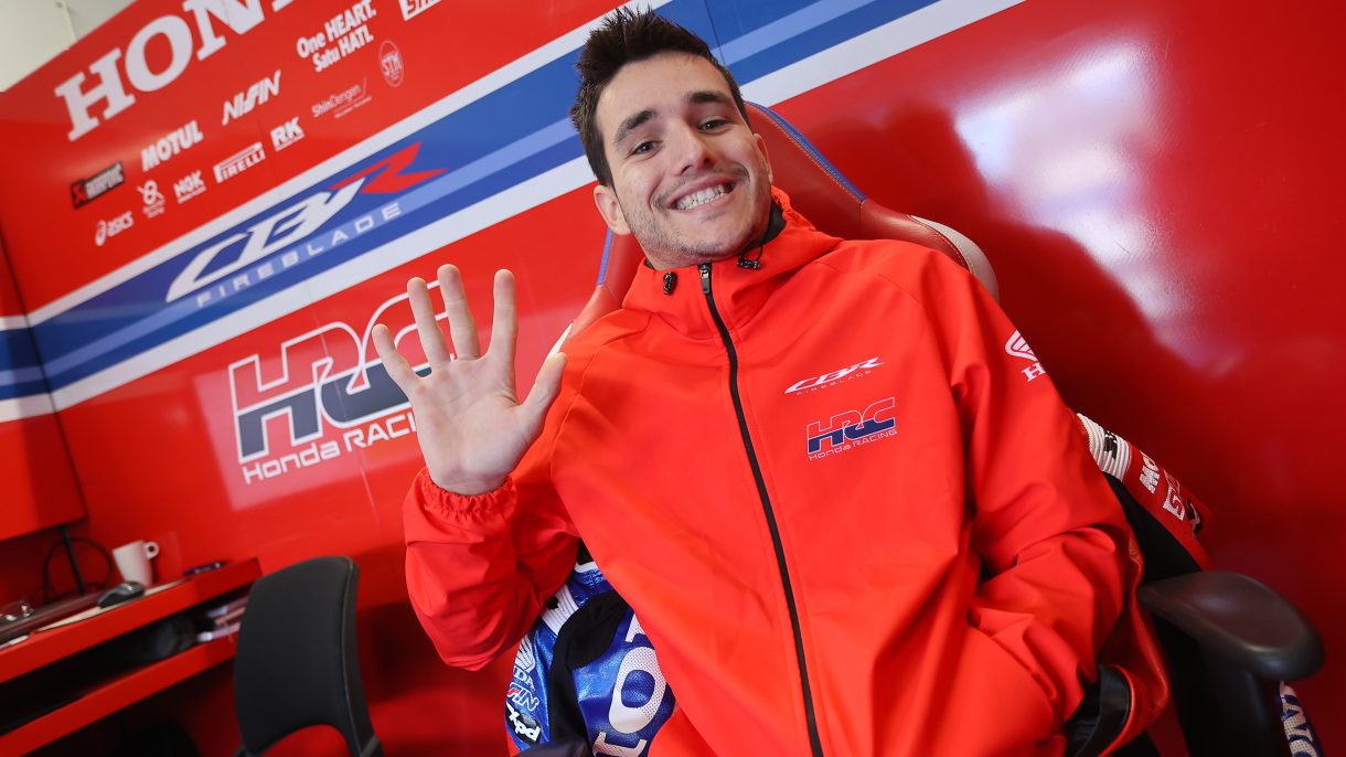 Iker Lecuona sigue recuperándose de la caída en SBK Assen