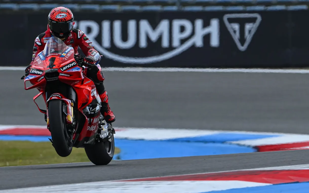 Pecco Bagnaia gana la carrera al sprint del Mundial de MotoGP en Assen