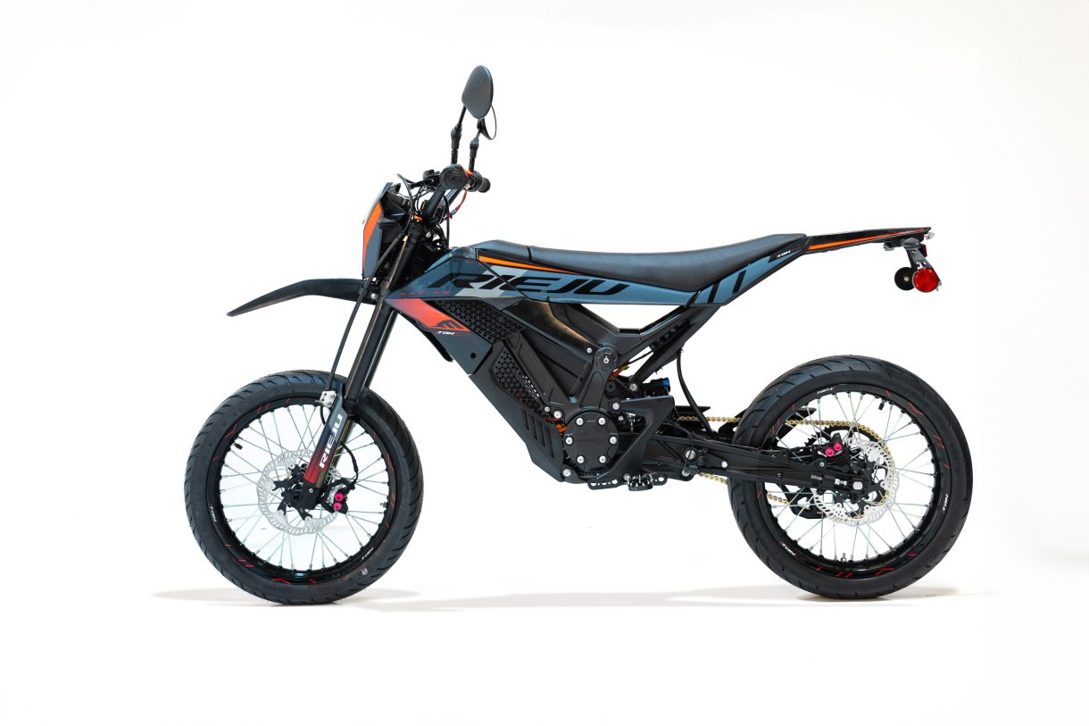 Rieju presenta su electrizante E-Tango Supermotard