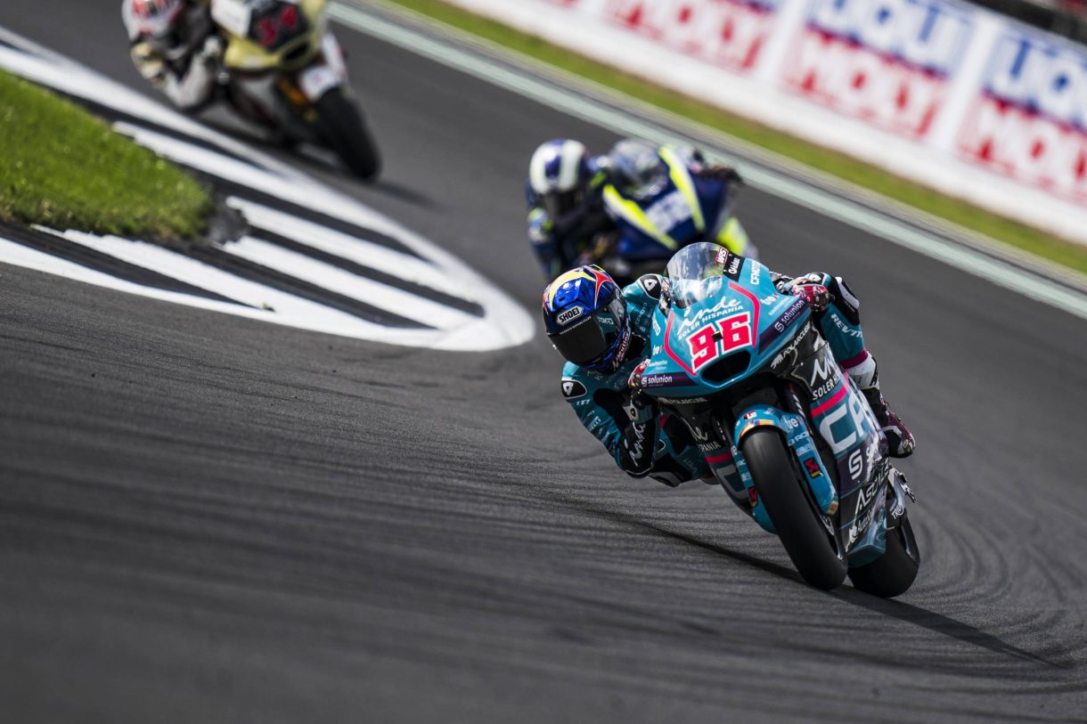 Jake Dixon gana la carrera del Mundial de Moto2 en el Circuito de Silverstone