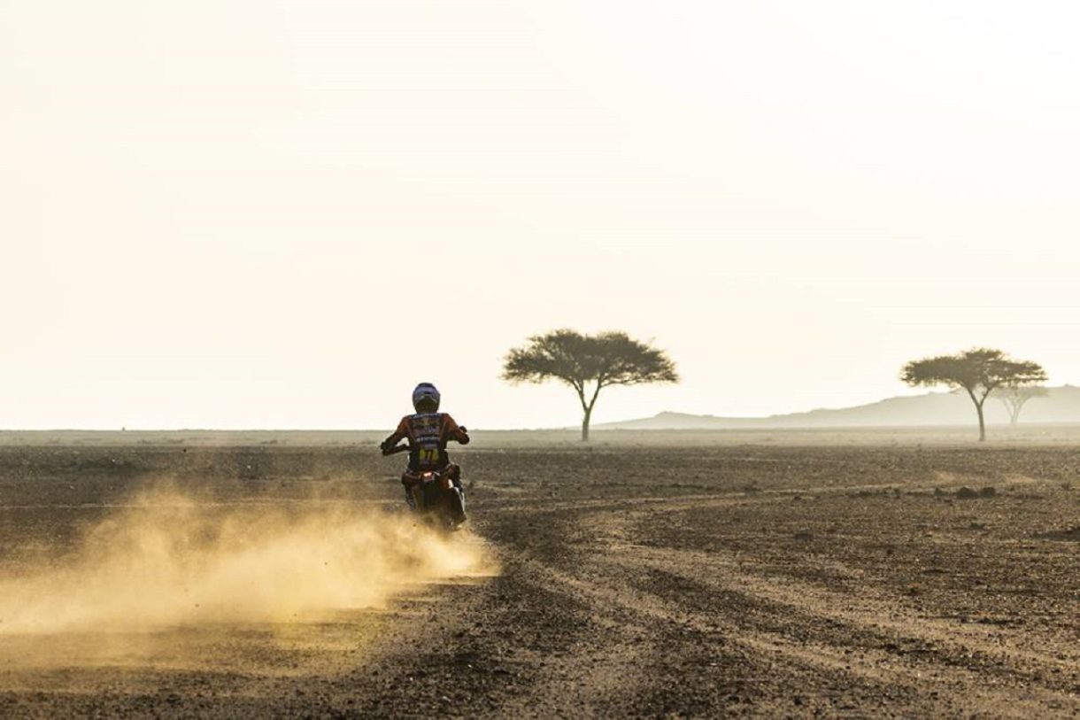 Luciano Benavides gana la etapa 8 del Rally Dakar 2025