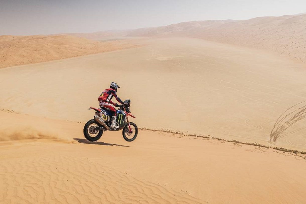 Tosha Schareina gana la etapa 11 del Rally Dakar 2025