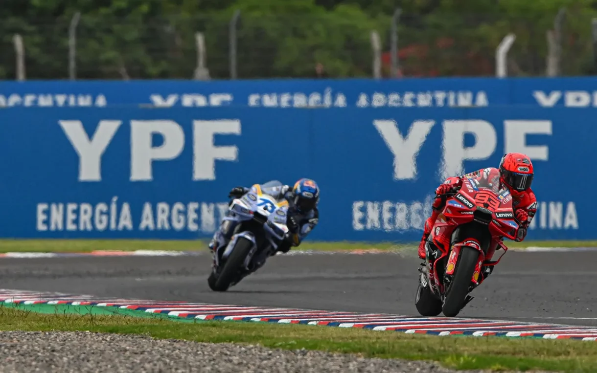 Marc Márquez gana la carrera al sprint de MotoGP en Argentina