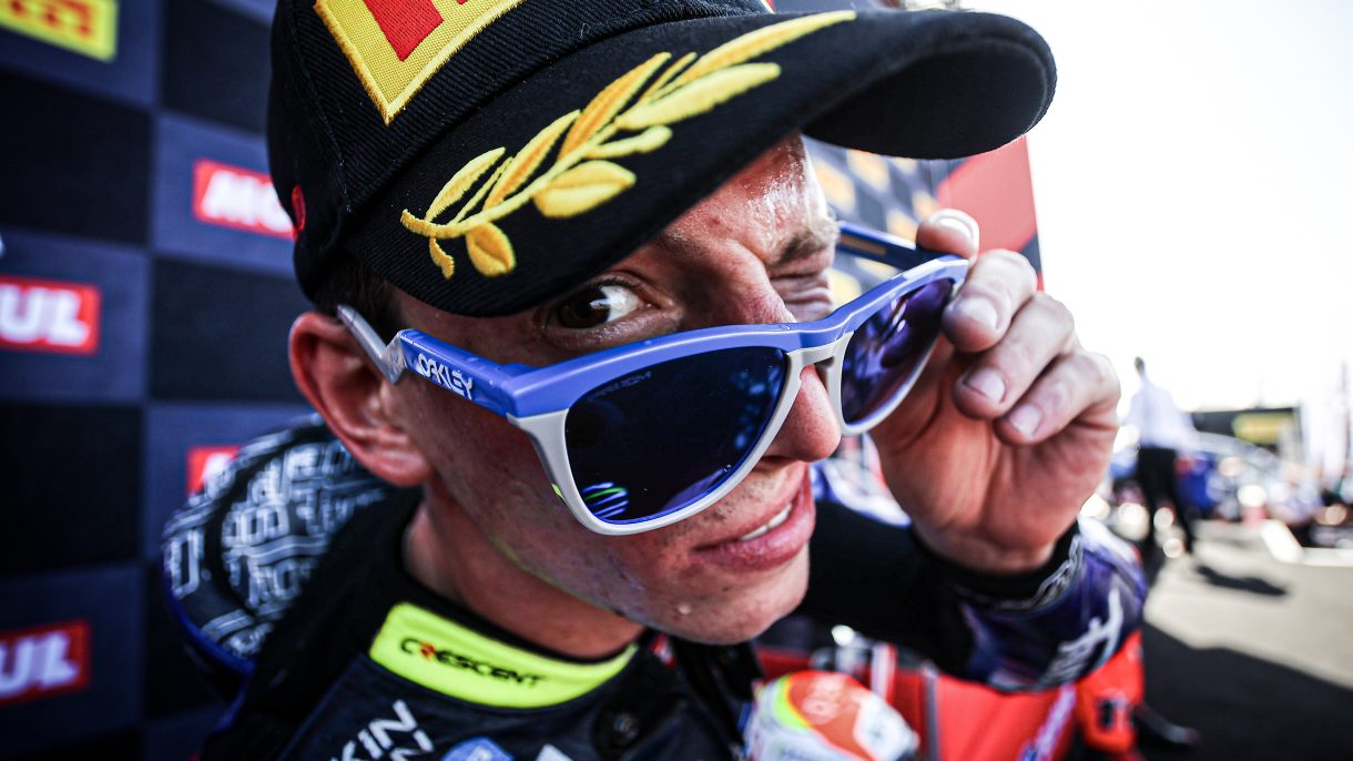 Andrea Locatelli renueva con Yamaha en el Mundial de Superbike
